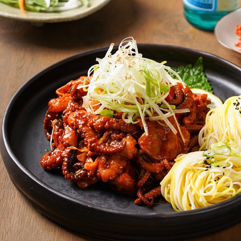 강원더몰,[홍익상회] 봄내쭈꾸미 300g x 3팩 매콤달콤 쫄깃탱글