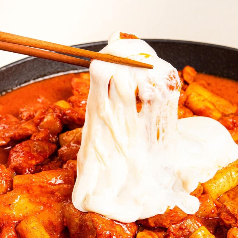 강원더몰,[홍익상회] 춘천닭갈비떡볶이 900g x 2팩 매콤달콤 특제소스